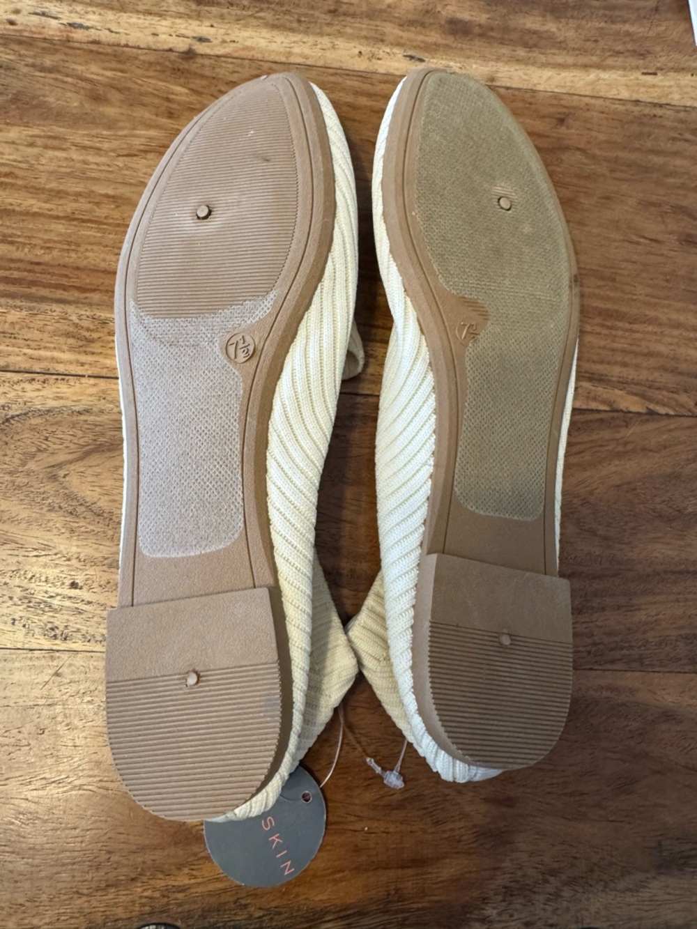 Danskin Ribbed Smoking Loafers Beige 7.5 NWT - Picture 3 of 3